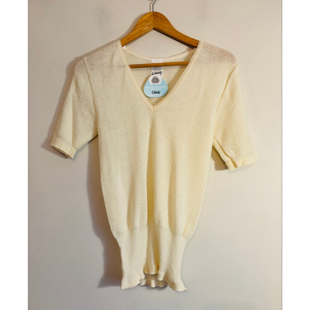 Liberty Wool Pale Yellow V Neck Knit Top Size 16